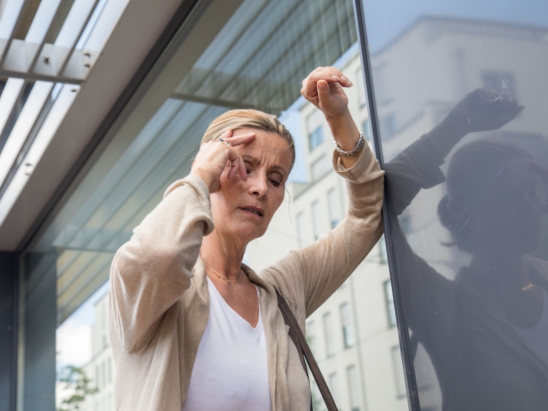 DPA Vorschau Bild für Artikel: Fall für den Notruf / Schlaganfall: Frauen haben oft andere Symptome  