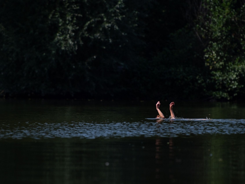 DPA Vorschau Bild für Artikel: See, Meer, Fluss / 6 typische Gefahren beim Baden - und wie man sich schützt  