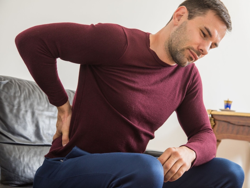 DPA Vorschau Bild für Artikel: Autsch! / Werden Rückenschmerzen in der kalten Zeit schlimmer?  