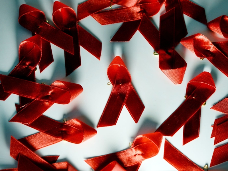 DPA Vorschau Bild für Artikel: Welt-Aids-Tag / Muss man heute noch Angst vor einer HIV-Infektion haben?  