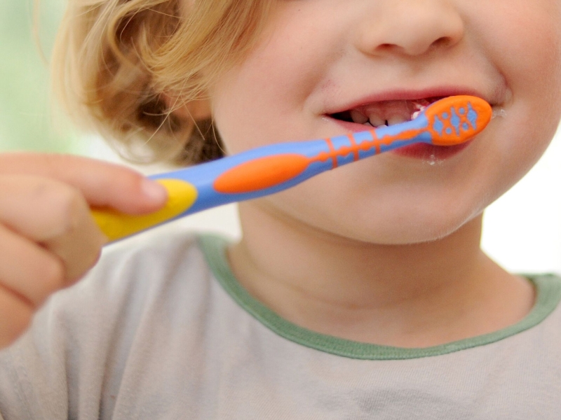 DPA Vorschau Bild für Artikel: Gesunde Beißer / Test: Jeder dritten Kinderzahnpasta fehlt Fluorid  
