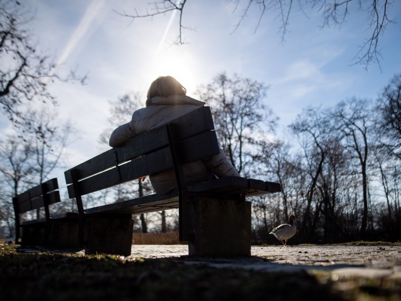 DPA Vorschau Bild für Artikel: UV-Strahlung oft unterschätzt / Hallo, Frühlingssonne! Sollte ich mich nun schon eincremen?