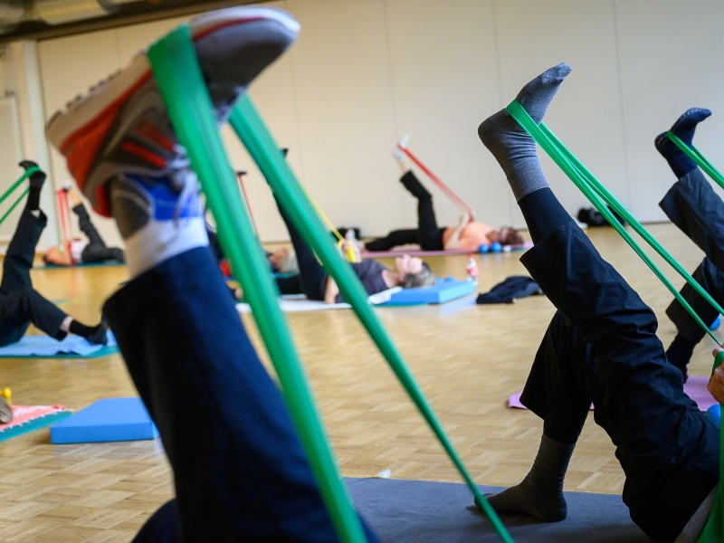 DPA Vorschau Bild für Artikel: Bewegung / Herzsportgruppen: Drei Fragen, drei Antworten  