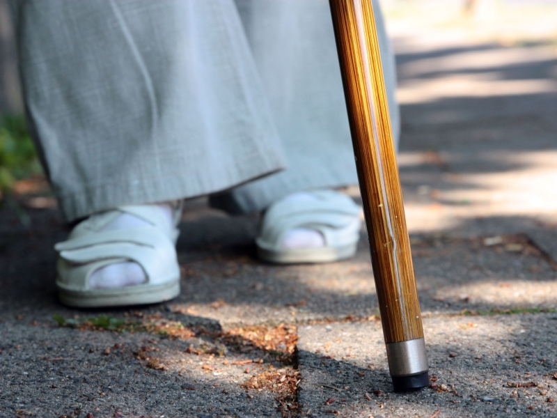 DPA Vorschau Bild für Artikel: Wie eingefroren / Parkinson: Was in Freezing-Momenten hilft  