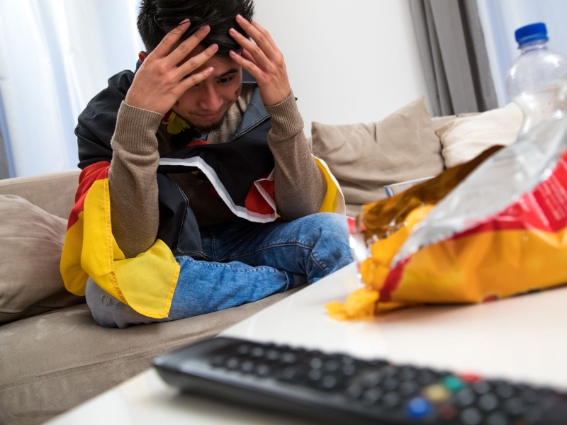 DPA Vorschau Bild für Artikel: Deutschland ist raus / Nach dem WM-Schock – Tipps gegen das Stimmungstief